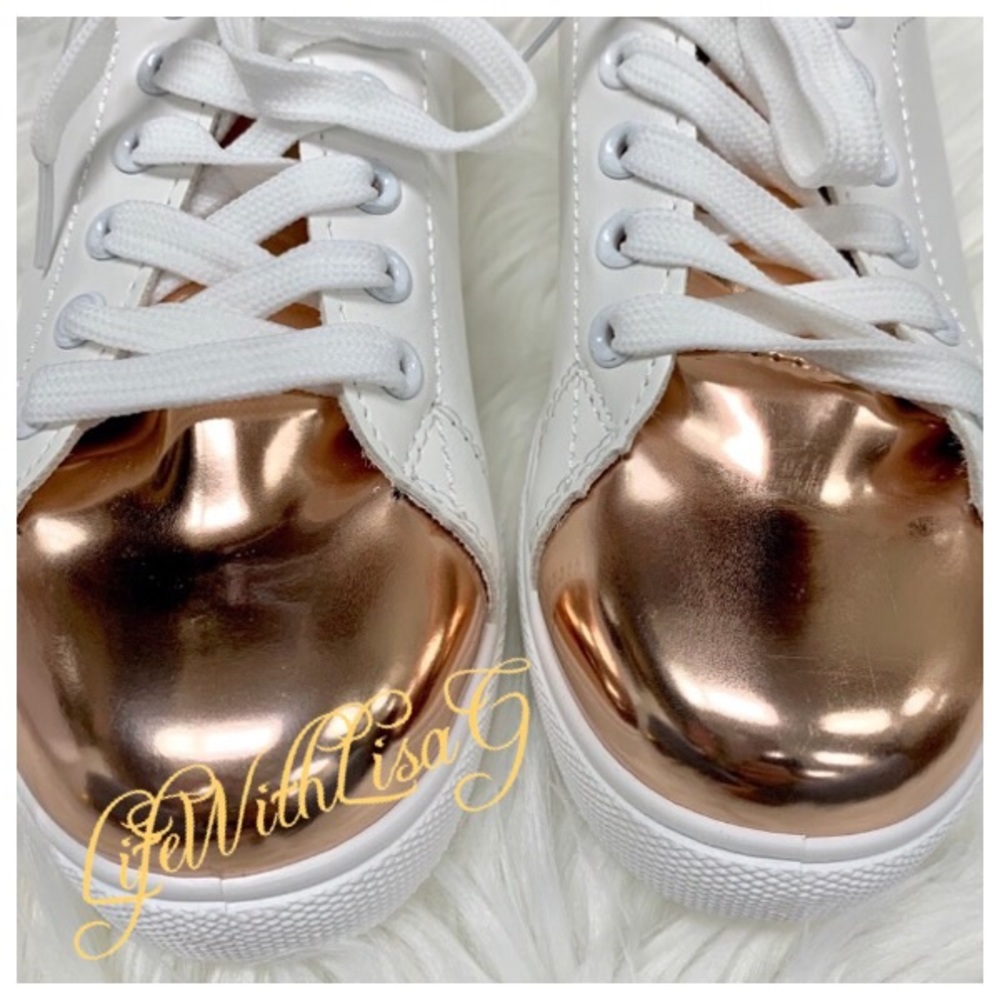 ✨HOST PICK✨ White/Metallic Sneaker - Picture 5 of 7